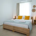 Villa Unalome Seafront Luxury Jéni