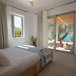 Unalome Seafront Luxury *