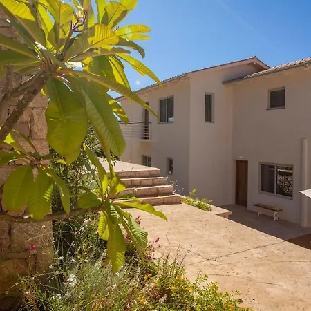 Unalome Seafront Luxury Villa Yénion