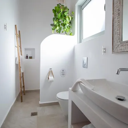 Unalome Seafront Luxury Villa