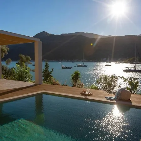 Unalome Seafront Luxury Villa